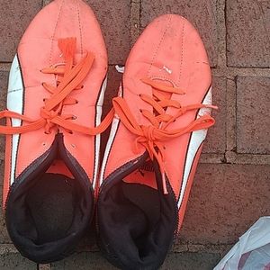 Mens Puma Adreno soccer cleats size US 10.5